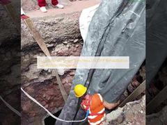 Enorme DN2000 Riool Sleufloze UV CIPP Rehabilitatie Succesvol Voltooid